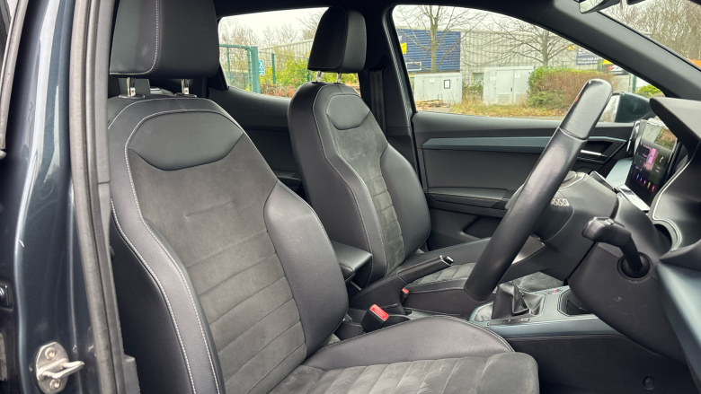 SEAT Arona 1.0 TSI 110 XPERIENCE Lux 5dr Petrol Hatchback